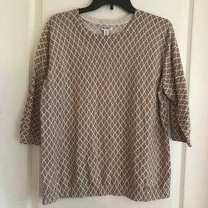 Old Navy Sweaters - 3/4 sleeve lightweight sweater Old Navy Sweaters - 3/4 sleeve lightweight sweater